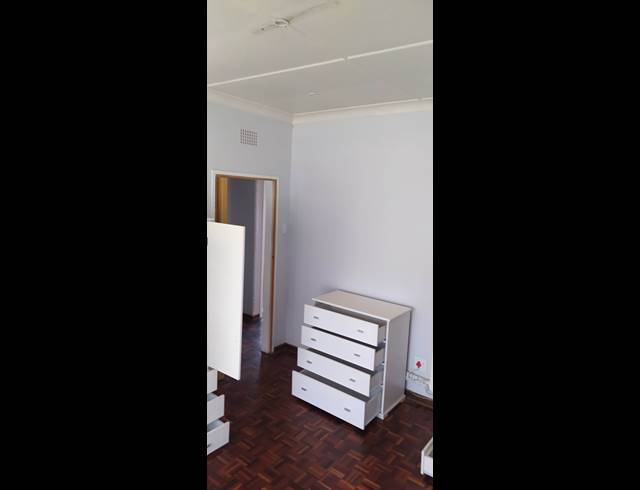 3 bed property to rent in RUSTIVIA